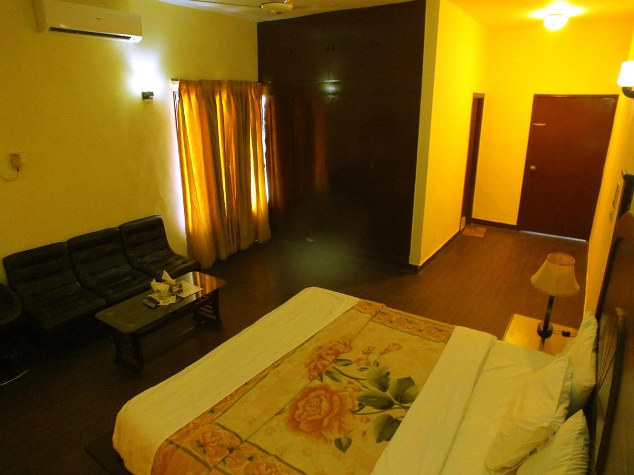 Capetown Guest House İslamabad Dış mekan fotoğraf